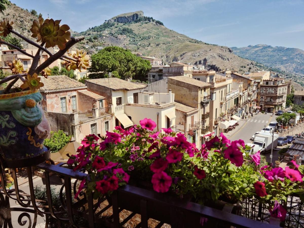 B&B Joan'S Heritage Taormina Exterior foto