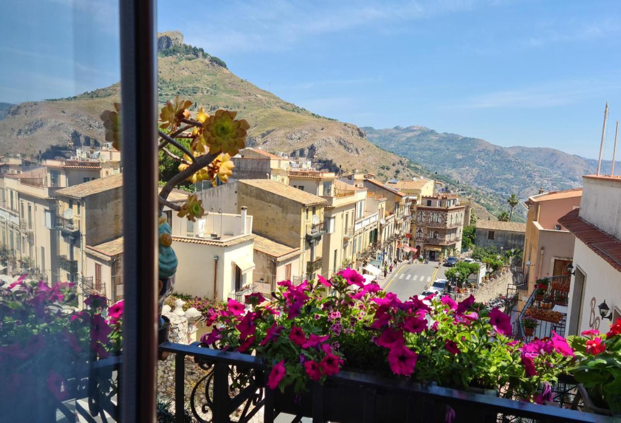 B&B Joan'S Heritage Taormina Exterior foto